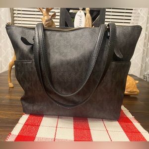 Michael Kors Carry All Shoulder Bag